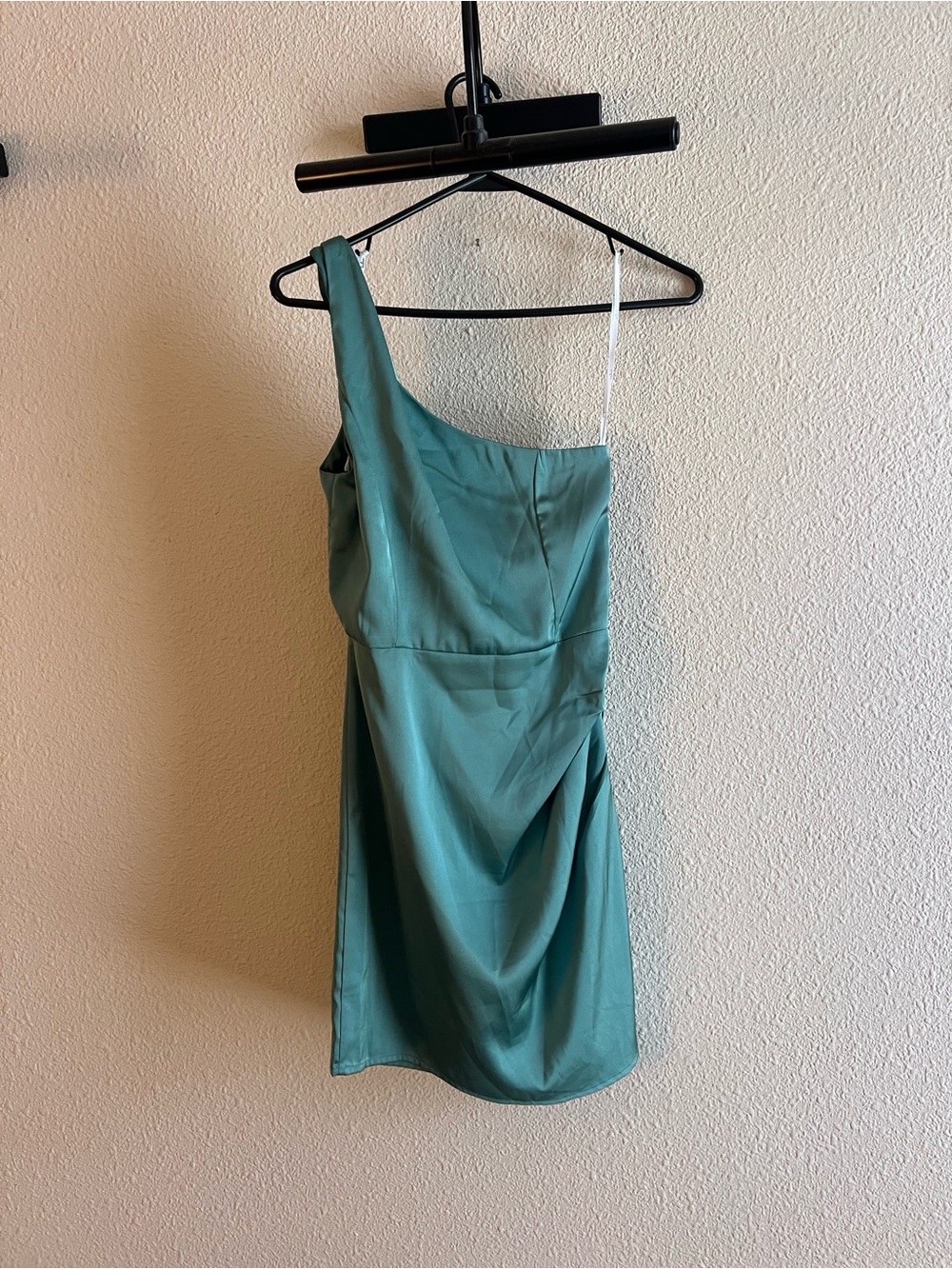 Lulu's One-Shoulder Mint Green Cocktail Dress - Picture 4 of 5